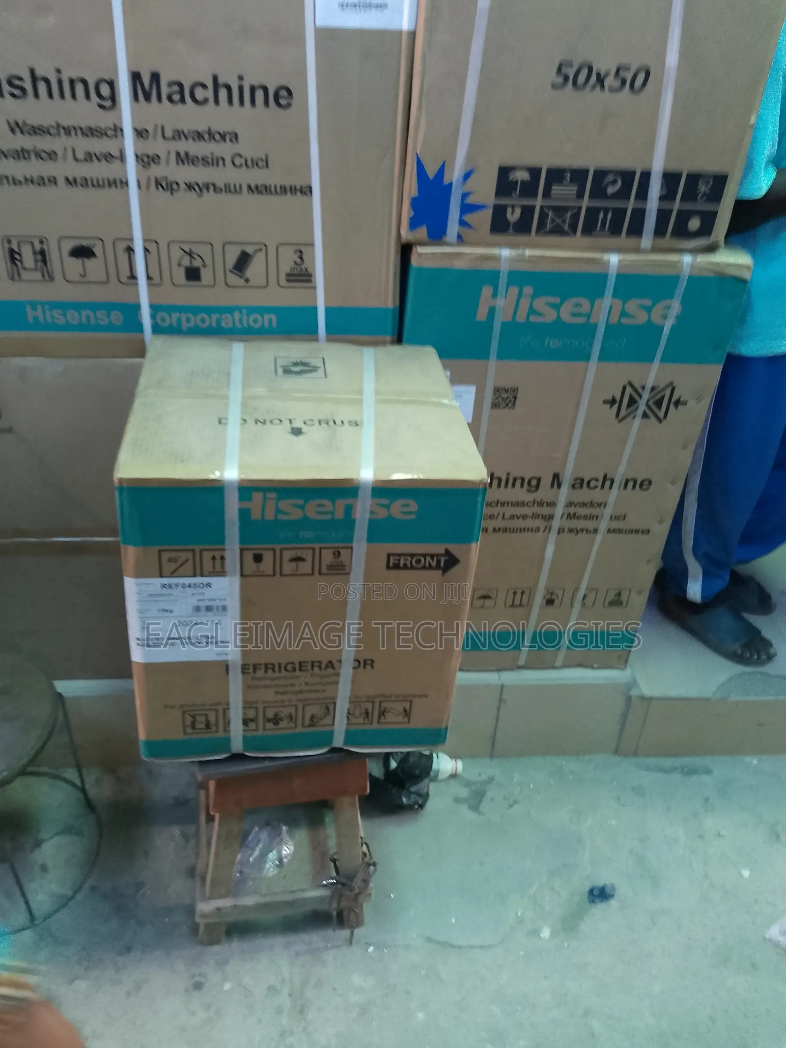 Hisense Snooze and Snack Bedside Refrigerator
