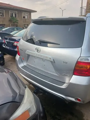 Toyota Highlander Limited 2010 Silver