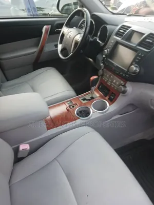 Toyota Highlander Limited 2010 Silver
