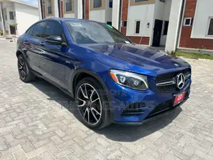 Mercedes-Benz GLC-Class 2019 Blue