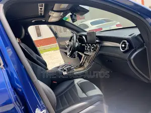 Mercedes-Benz GLC-Class 2019 Blue
