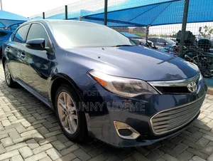 Photo - Toyota Avalon XLE FWDSedan (3.6L 6cyl 6A) 2016 Blue