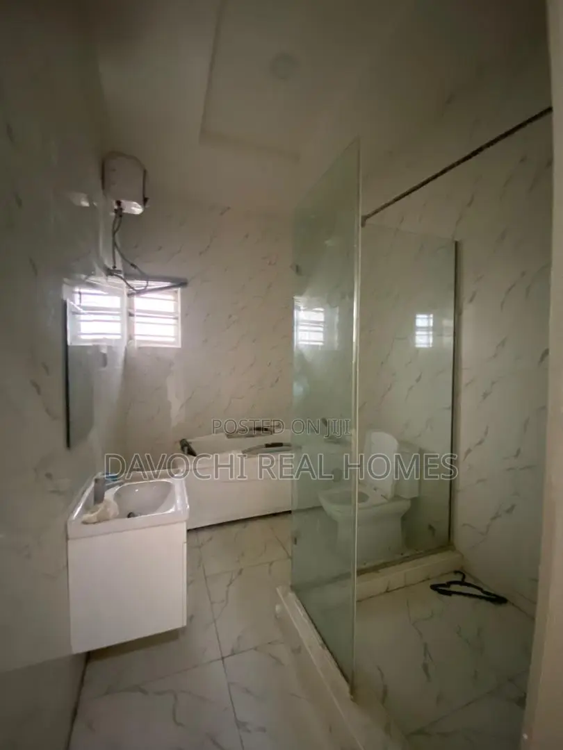 4bdrm Duplex in 2Nd Toll Gate, Lekki, Chevron for rent
