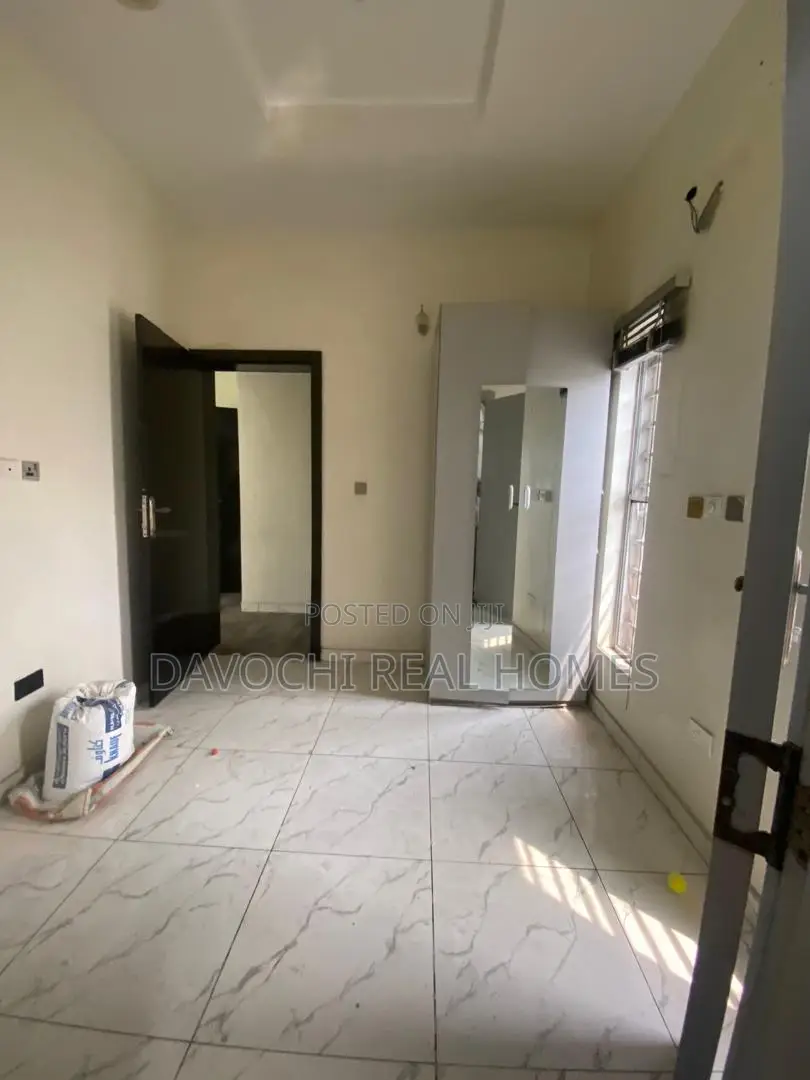 4bdrm Duplex in 2Nd Toll Gate, Lekki, Chevron for rent