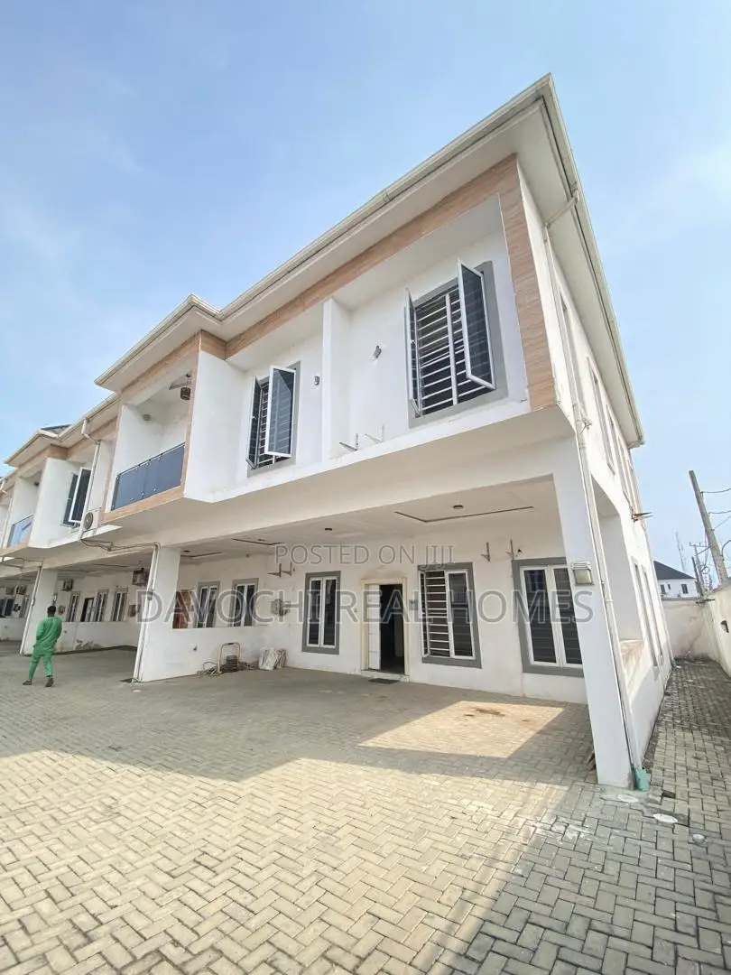 4bdrm Duplex in 2Nd Toll Gate, Lekki, Chevron for rent