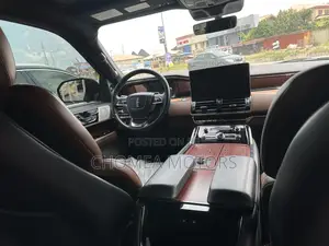 New Lincoln Navigator 2023 Black
