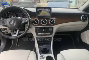 Mercedes-Benz GLA 250 2018 Black