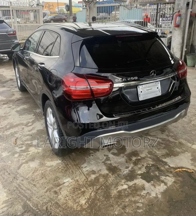 Mercedes-Benz GLA 250 2018 Black