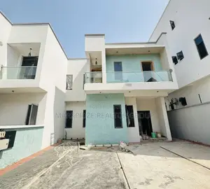 4bdrm Duplex in Magodo Phase 2 Lagos for sale