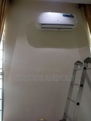 Ac and Refrigerator Technician With New Technical Devices