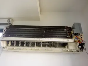 Ac and Refrigerator Technician With New Technical Devices