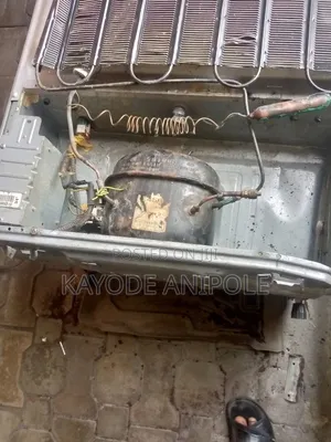 Ac and Refrigerator Technician With New Technical Devices