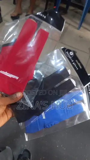 Single Hand Snooker Gloves With Open Tip