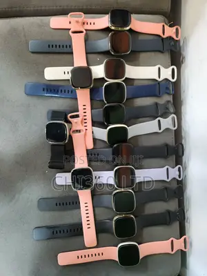 Photo - Fitbit Versa Fitbit Sense