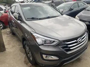 Hyundai Santa Fe GLS 4dr SUV (3.3L 6cyl 6A) 2014 Gray
