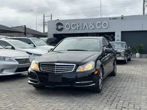 Mercedes-Benz C300 2014 Black