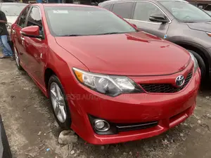 Toyota Camry SE 4dr Sedan (2.5L 4cyl 6A) 2013 Red