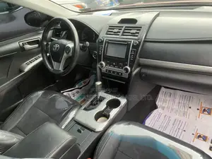 Toyota Camry SE 4dr Sedan (2.5L 4cyl 6A) 2013 Red