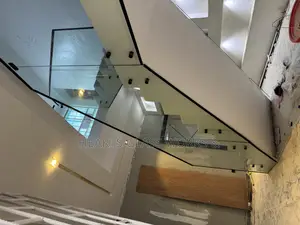 Glass Handrail Looking Fabulous With Black Pins