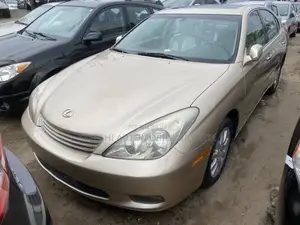 Lexus ES 330 Sedan 2004 Gold
