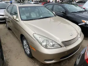 Lexus ES 330 Sedan 2004 Gold