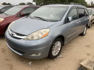 Toyota Sienna XLE Limited 2008 Blue