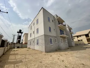 3bdrm Block of Flats in Durumi for sale
