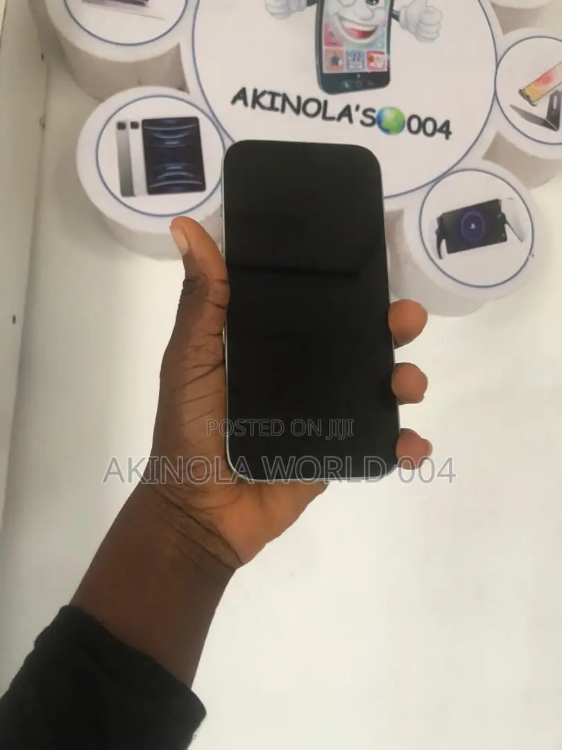 Apple iPhone 15 128 GB Green