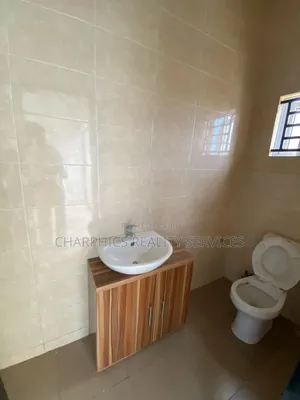 Furnished 3bdrm Apartment in Osapa london for rent