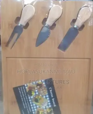 Quality Cutting Board With Knife 