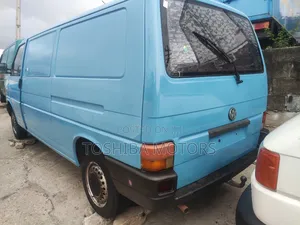 Volkswagen Transporter 2004 Blue
