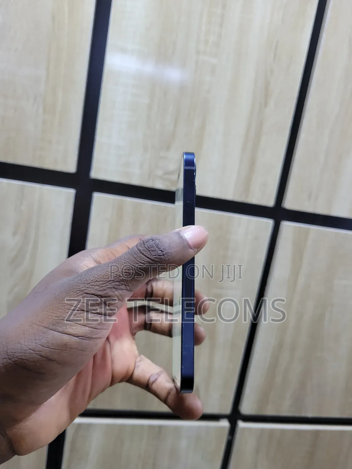 Apple iPhone 12 64 GB Blue
