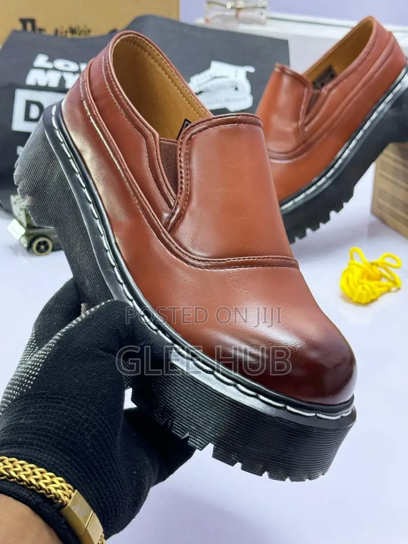 High-sole Pull On