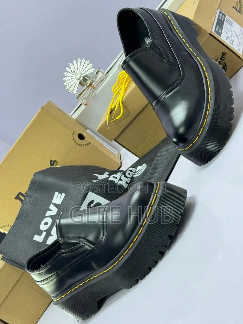 High-sole Pull On