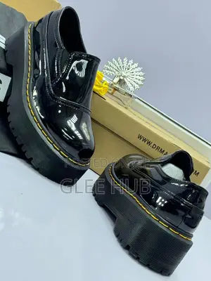High-sole Pull On