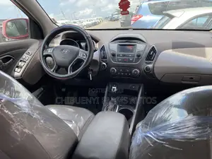 Hyundai Tucson GLS AWD 2014 Red