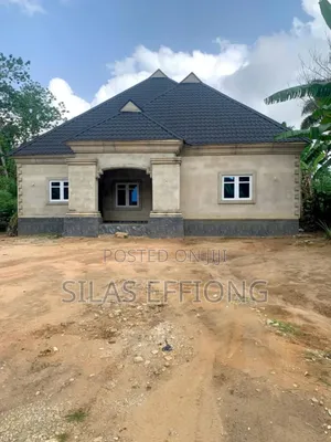 4bdrm House in Uyo for sale