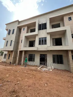 3bdrm Block of Flats in Wuye Main for sale