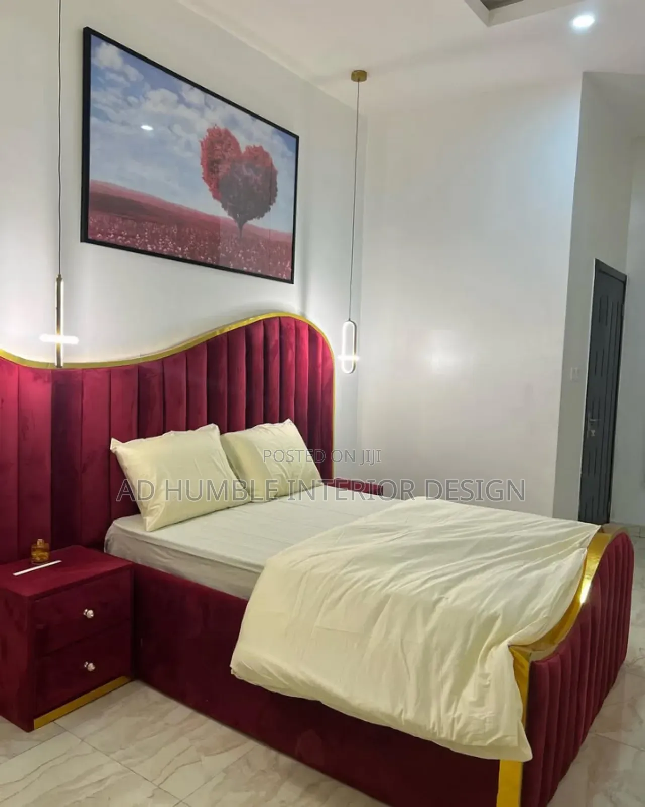 4/6 Pink Curve Padded Bedframe