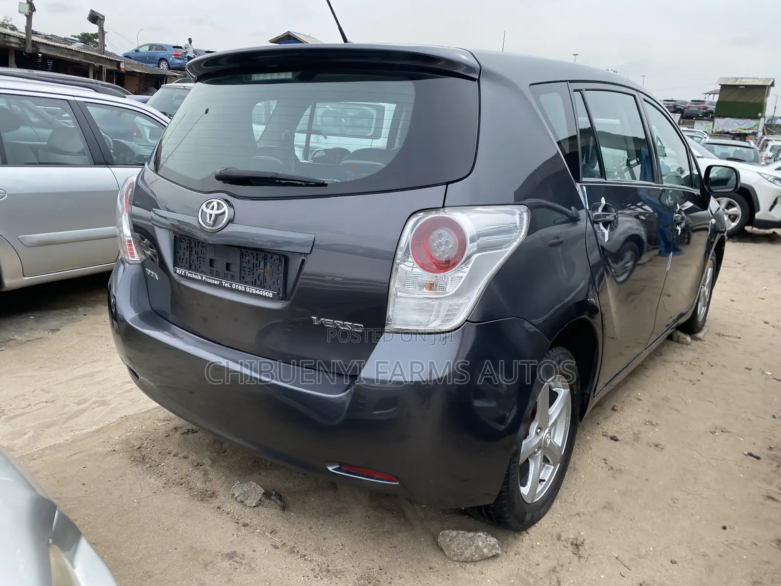 Toyota Verso 1.8 2012 Gray