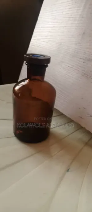 Amber Reagent Bottle 250 Ml