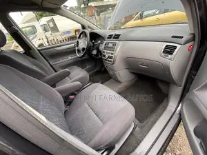 Toyota Avensis Verso 2.0 Petrol 2006 Black