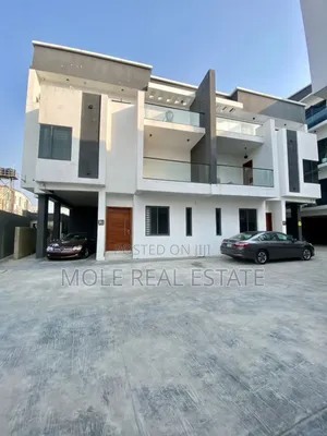 Furnished 9bdrm Duplex in Badore, Ajah for sale