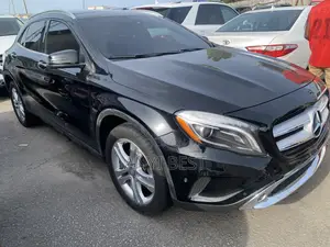 Mercedes-Benz GLA 250 2017 Black