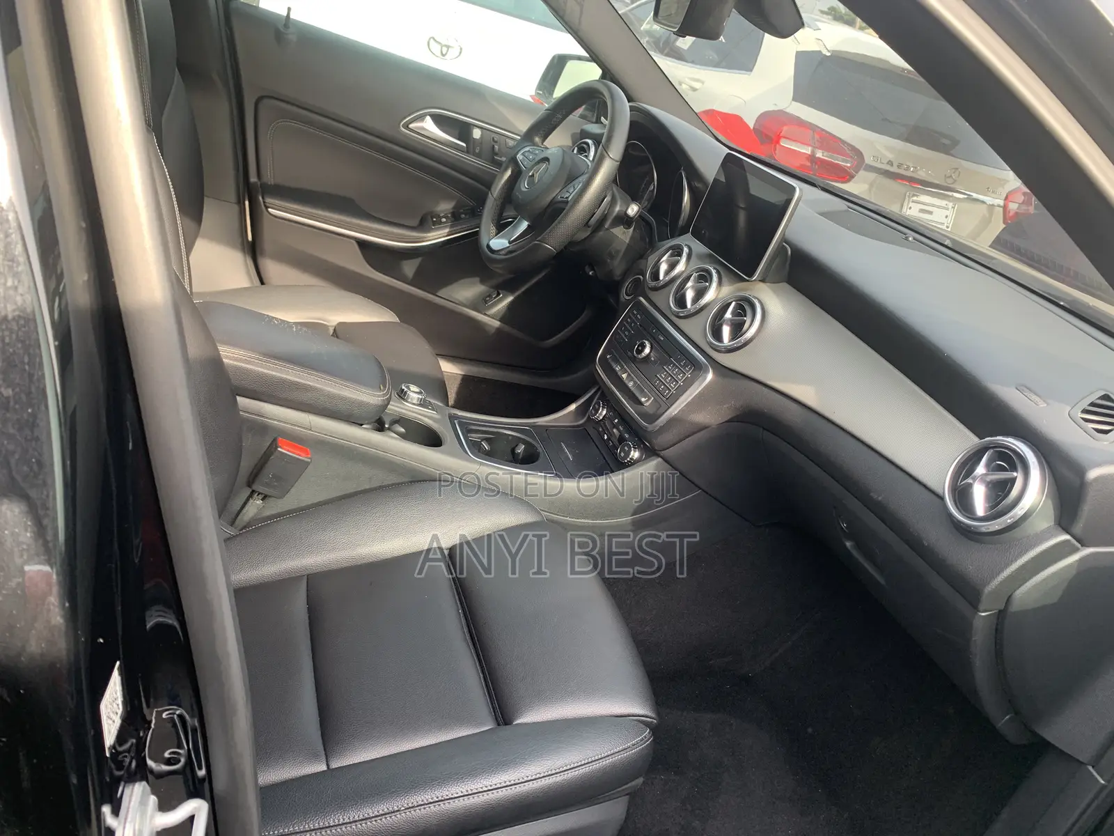 Mercedes-Benz GLA 250 2017 Black