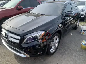 Mercedes-Benz GLA 250 2017 Black