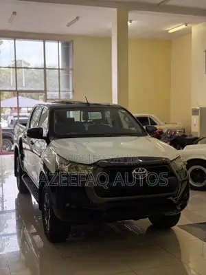 New Toyota Hilux 2024 Black