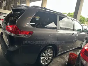 Toyota Sienna Limited 7 Passenger 2012 Gray