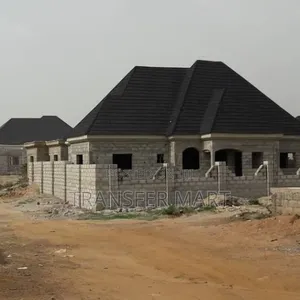2bdrm Bungalow 
In Mararaba for Sale ; International Market