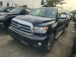Toyota Sequoia Platinum 4dr SUV 4WD (5.7L 8cyl 6A) 2010 Black